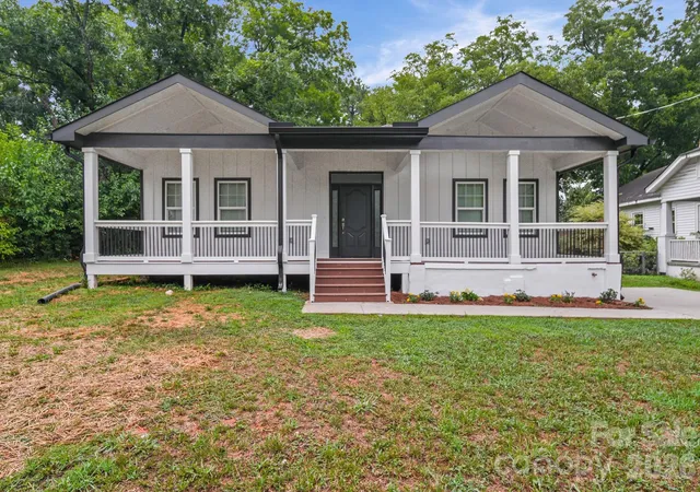 Photo 1 of Single family home for sale at 111 Hemphill Ave, Chester, SC 29706 | MLS# 4403805 | Listing updated on 2026-08-22