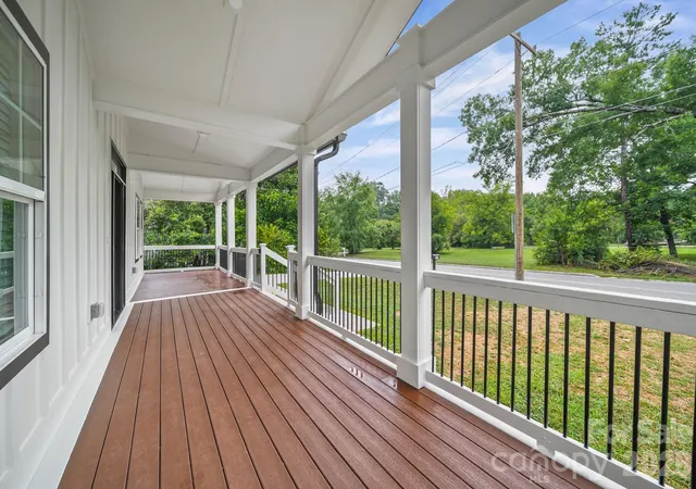 Photo 3 of Single family home for sale at 111 Hemphill Ave, Chester, SC 29706 | MLS# 4403805 | Listing updated on 2026-08-22