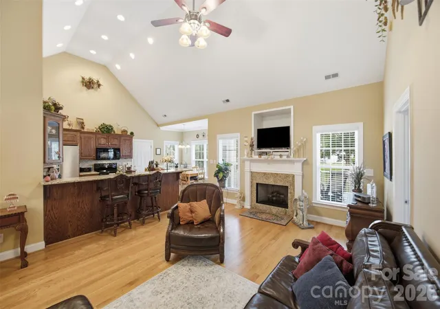 Photo 5 of Sale Pending at 684 Pitts Rd, Catawba, SC 29704 | MLS# 4403837 | Listing updated on 2026-08-29