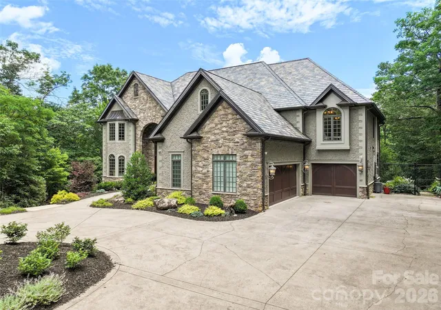 2nd image of 413 Barrington Dr, Asheville, NC 28803 | MLS# 4403842