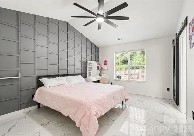 Photo 4 of Sale Pending at 12109 Landing Green Dr, Charlotte, NC 28277 | MLS# 4403847 | Listing updated on 2026-09-20