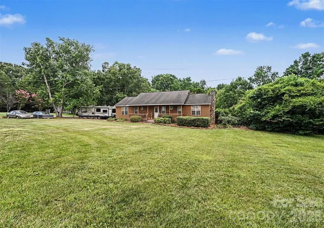 3rd image of 3999 Fincher Rd, Matthews, NC 28104 | MLS# 4403875