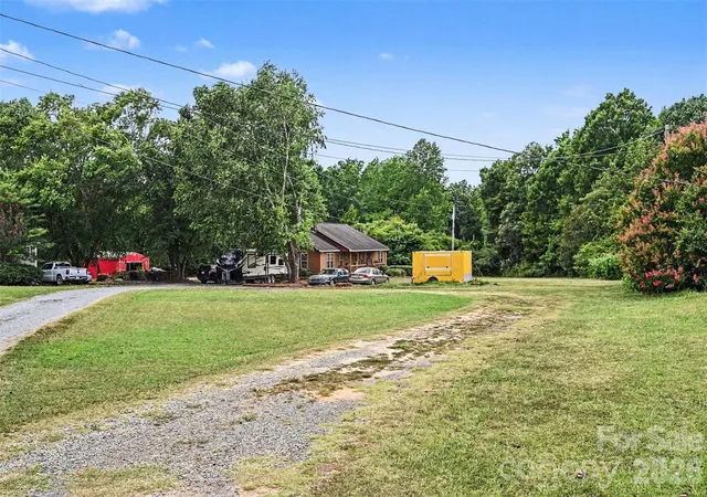 4th image of 3999 Fincher Rd, Matthews, NC 28104 | MLS# 4403875
