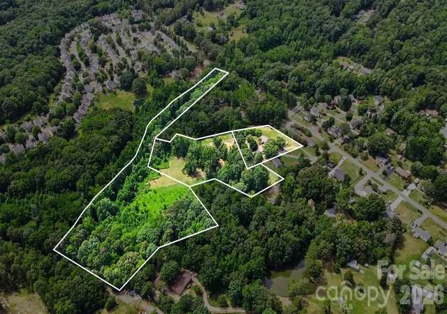 Photo 3 of Single family home for sale at 3999 Fincher Rd, Matthews, NC 28104 | MLS# 4403875 | Listing updated on 2026-10-16