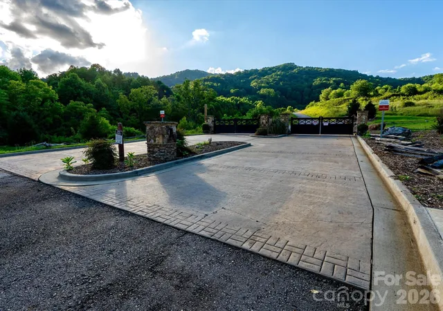 14th image of 42 High Rock View Dr, Canton, NC 28716 | MLS# 4403886