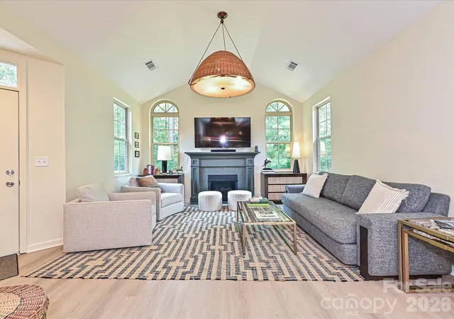 2nd image of 3520 S Bank Ct, Matthews, NC 28105 | MLS# 4403916