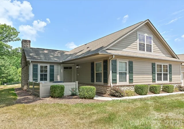 3rd image of 3520 S Bank Ct, Matthews, NC 28105 | MLS# 4403916