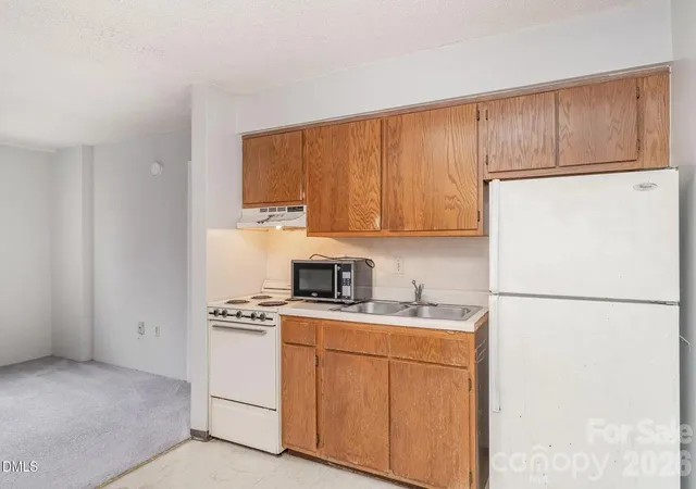 2nd image of 4700 Westgrove St #Apt 216, Raleigh, NC 27606 | MLS# 4403925