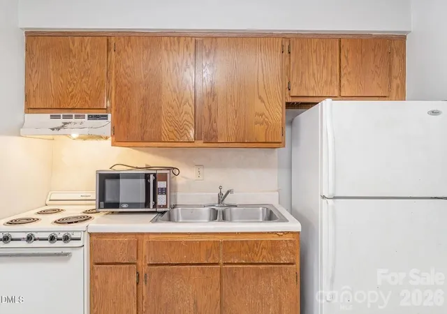 3rd image of 4700 Westgrove St #Apt 216, Raleigh, NC 27606 | MLS# 4403925