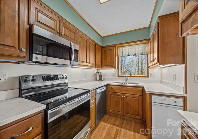 Photo 3 of Sale Pending at 6777 Pinnacle Mountain Rd, Zirconia, NC 28790 | MLS# 4403932 | Listing updated on 2026-08-27