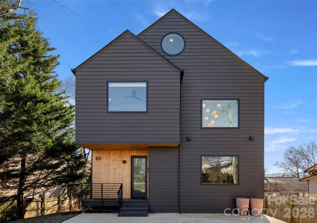 Photo 3 of Single family home for sale at 60 Harvard Pl, Asheville, NC 28806 | MLS# 4403938 | Listing updated on 2026-10-28