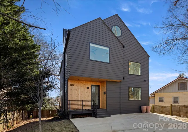 Photo 4 of Single family home for sale at 60 Harvard Pl, Asheville, NC 28806 | MLS# 4403938 | Listing updated on 2026-10-28