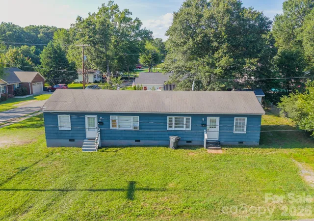 Photo 2 of Multi family home for sale at 402 E Webb St, Dallas, NC 28034 | MLS# 4403939 | Listing updated on 2026-10-19