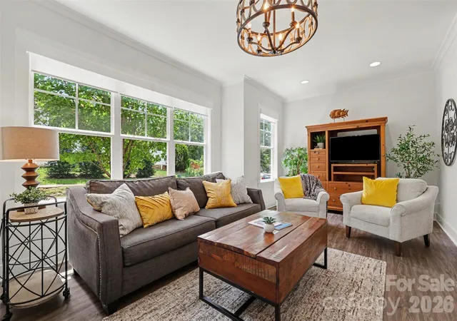 Photo 3 of Single family home for sale at 517 Brevard St, Waxhaw, NC 28173 | MLS# 4403950 | Listing updated on 2026-08-25