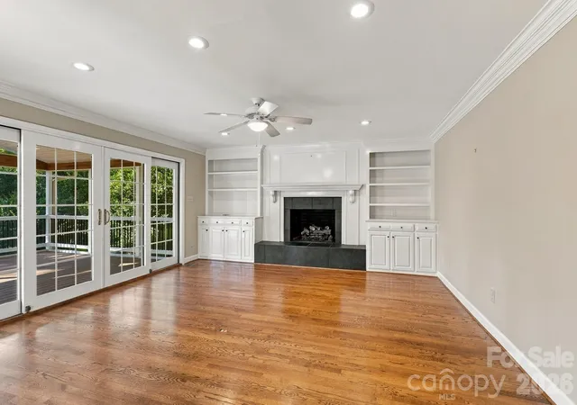 Photo 3 of Single family home for sale at 233 Nottingham Cir, Statesville, NC 28625 | MLS# 4403951 | Listing updated on 2026-10-08