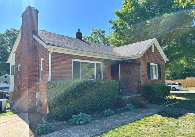 Photo 1 of Single family home for sale at 600 W Cama St #8, Charlotte, NC 28217 | MLS# 4403956 | Listing updated on 2026-08-24