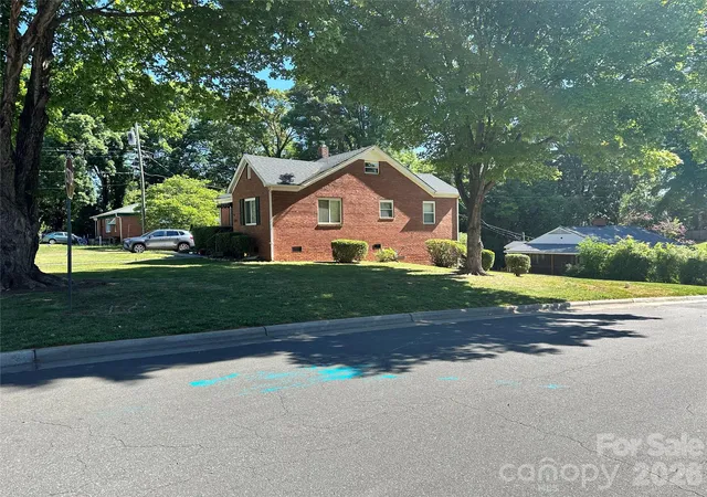 Photo 2 of Single family home for sale at 600 W Cama St #8, Charlotte, NC 28217 | MLS# 4403956 | Listing updated on 2026-08-24