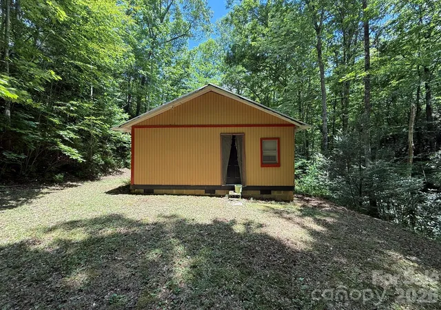 Photo 3 of Single family home for sale at 181 Lyman Ln, Rosman, NC 28772 | MLS# 4403958 | Listing updated on 2026-08-26