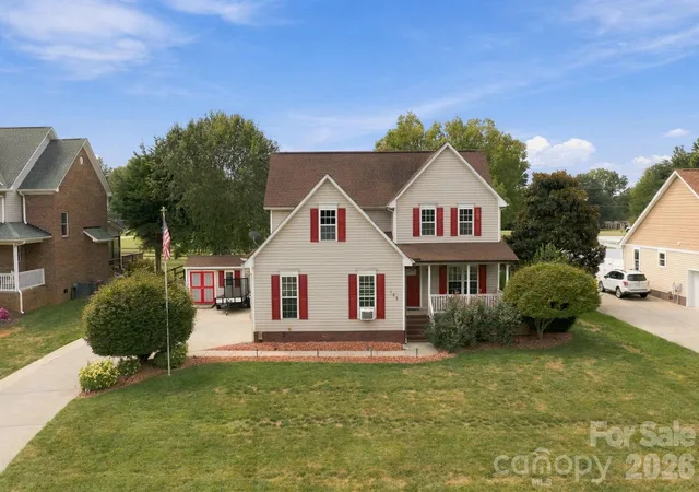 Photo 3 of Single family home for sale at 122 Wood Duck Loop, Mooresville, NC 28117 | MLS# 4403959 | Listing updated on 2026-09-24