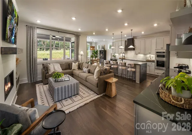 Photo 4 of Single family home for sale at 109 Windy Dell Dr, Fort Mill, SC 29708 | MLS# 4403963 | Listing updated on 2026-08-05