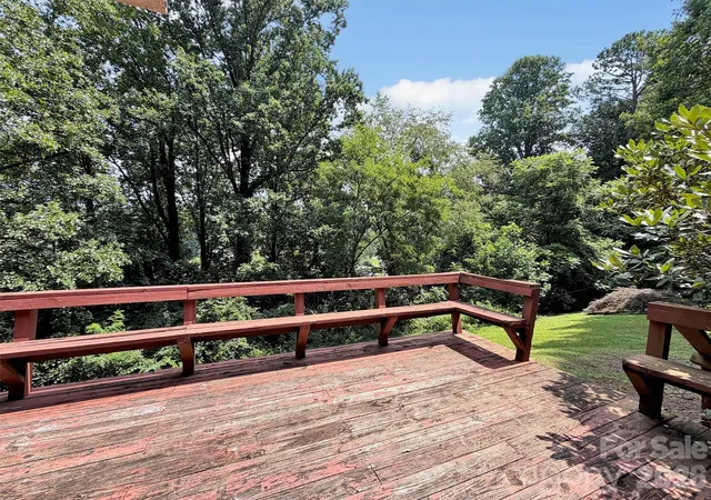 Photo 2 of Single family home for sale at 101 Cactus Loop, Sylva, NC 28779 | MLS# 4403966 | Listing updated on 2026-09-04
