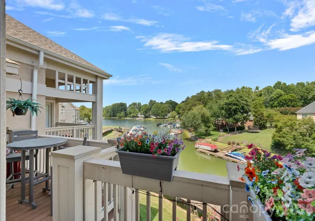 Listing Photo 4 - Condo for sale in building located at 103 Pier 33Rd Dr, Mooresville, NC 28117 - Unit #218