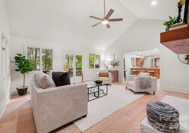 Photo 3 of Single family home for sale at 5042 Marci Ln, Belmont, NC 28012 | MLS# 4404016 | Listing updated on 2026-10-02