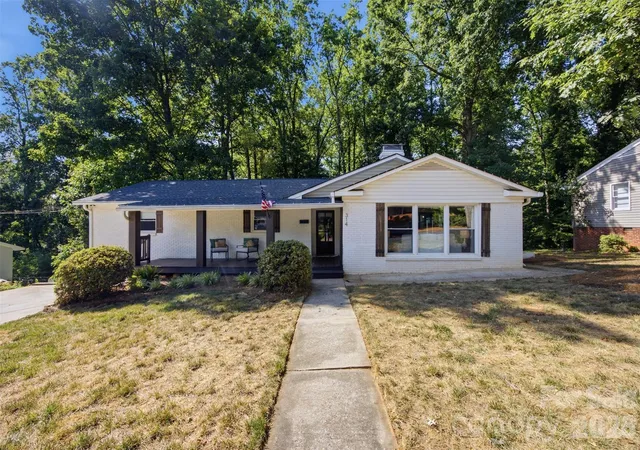 1st image of 314 Dogwood Ln, Belmont, NC 28012 | MLS# 4404025
