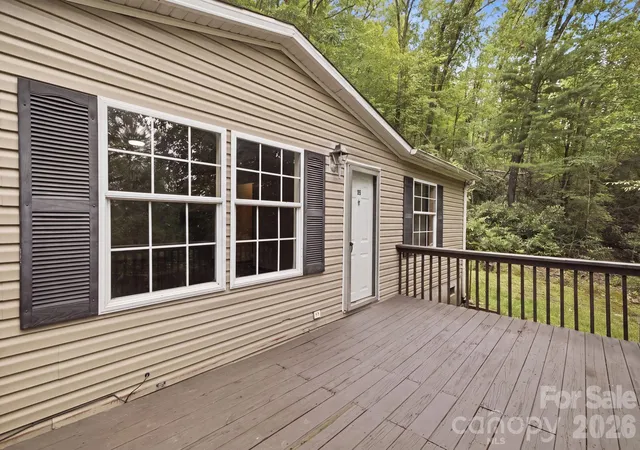 Photo 5 of Single family home for sale at 55 Twin Oaks Ln, Spruce Pine, NC 28777 | MLS# 4404051 | Listing updated on 2026-08-05