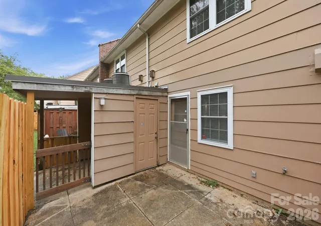 2nd image of 1300 Larchmont Pl, Salisbury, NC 28144