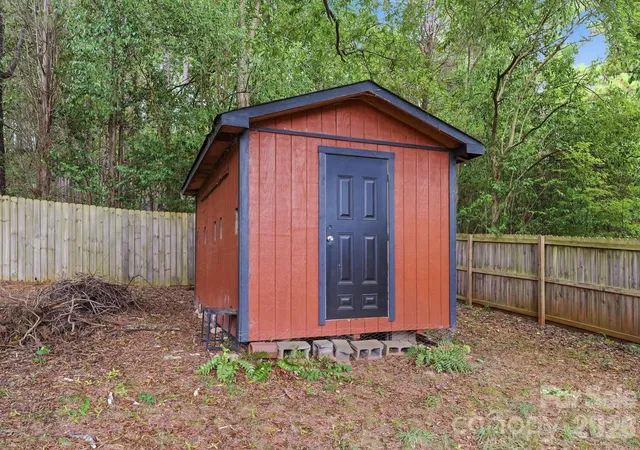 35th image of 2080 South Point Rd, Belmont, NC 28012 | MLS# 4404063