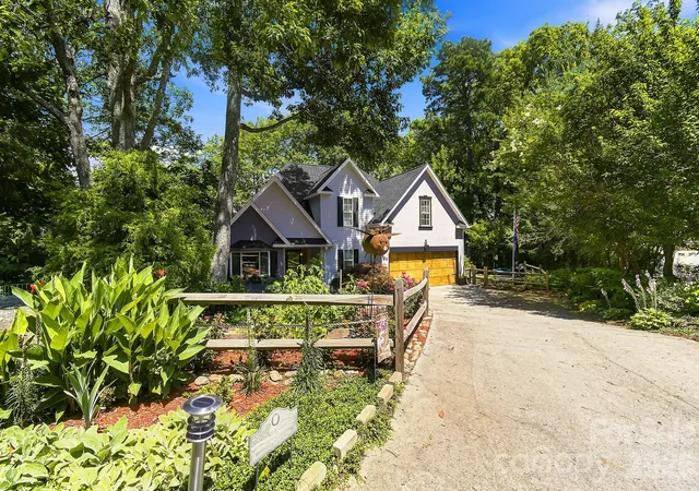 48th image of 28 Secretariat Dr, Hendersonville, NC 28792 | MLS# 4404069