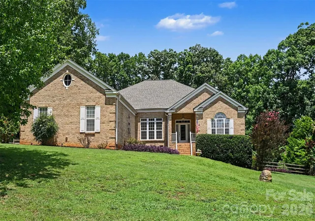 Photo 1 of Single family home for sale at 119 Egrets Walk Pl, Mooresville, NC 28117 | MLS# 4404080 | Listing updated on 2026-07-18