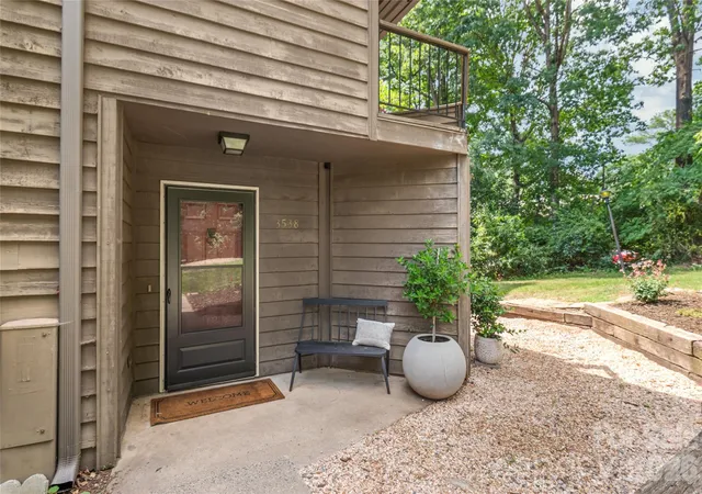 Photo 3 of Condo for sale at 3538 Colony Xing Dr, Charlotte, NC 28226 | MLS# 4404083 | Listing updated on 2026-08-02
