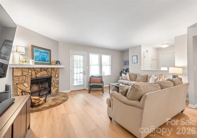 Photo 4 of Condo for sale at 3538 Colony Xing Dr, Charlotte, NC 28226 | MLS# 4404083 | Listing updated on 2026-08-02