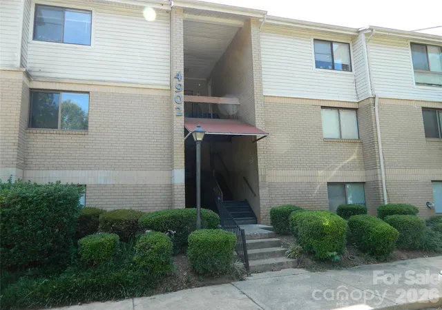 1st image of 4902 Spring Lake Dr, Charlotte, NC 28212 | MLS# 4404086