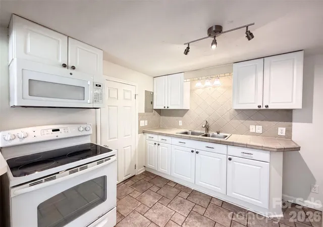 Photo 2 of Sale Pending at 9801 Hannon Rd, Mint Hill, NC 28227 | MLS# 4404107 | Listing updated on 2026-09-22