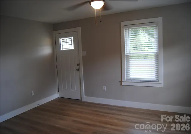 Photo 3 of Single family home for sale at 1612 Oakridge Meadows Ct, Rock Hill, SC 29732 | MLS# 4404111 | Listing updated on 2026-10-28