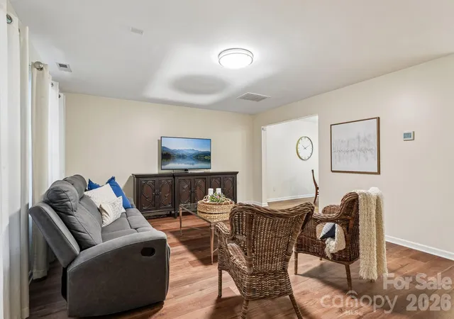 Photo 4 of Single family home for sale at 3081 Rockingham Ct SW, Concord, NC 28025 | MLS# 4404115 | Listing updated on 2026-09-05