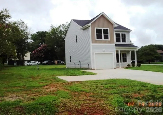 Photo 3 of Sale Pending at 195 Bethesda Rd, Statesville, NC 28677 | MLS# 4404123 | Listing updated on 2026-10-07