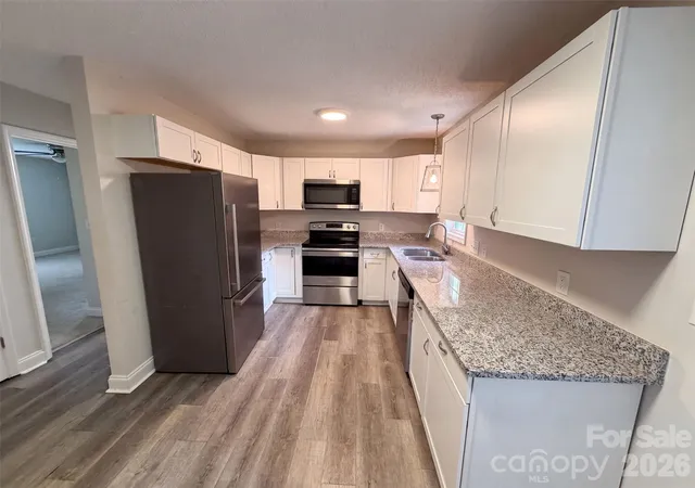 Photo 2 of Single family home for sale at 930 Marshall Dr, Concord, NC 28027 | MLS# 4404143 | Listing updated on 2026-08-13