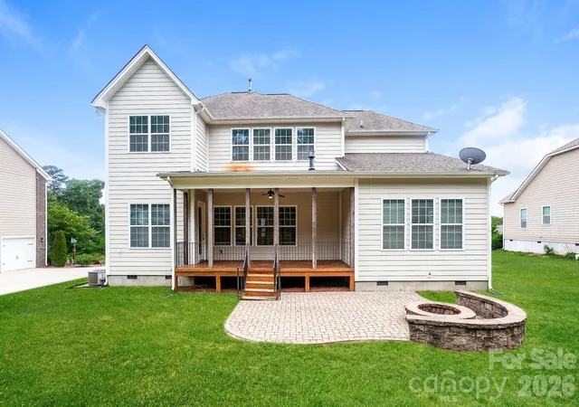 35th image of 205 N Centurion Ln, Mount Holly, NC 28120 | MLS# 4404151