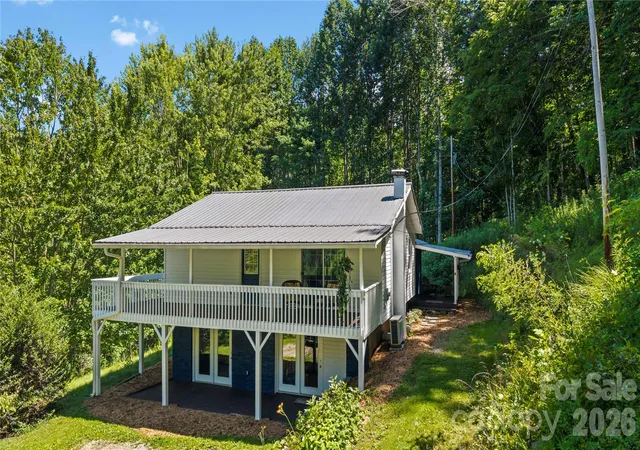 Photo 2 of Single family home for sale at 2879 Chandler Crk Rd, Mars Hill, NC 28754 | MLS# 4404157 | Listing updated on 2026-08-28