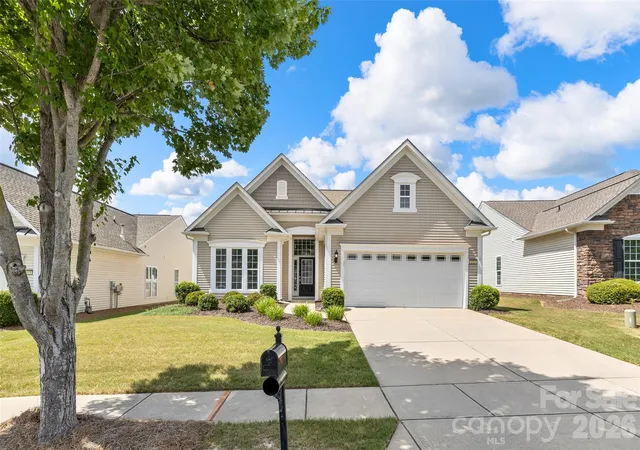 Photo 3 of Single family home for sale at 4014 Murray St, Fort Mill, SC 29707 | MLS# 4404163 | Listing updated on 2026-07-23