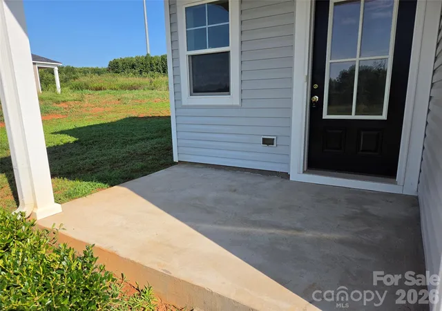 Photo 4 of Sale Pending at 128 Sanders Way, Statesville, NC 28625 | MLS# 4404168 | Listing updated on 2026-10-07
