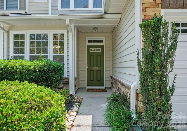 Photo 3 of Townhouse for sale at 567 Pine Links Dr, Fort Mill, SC 29708 | MLS# 4404170 | Listing updated on 2026-08-17