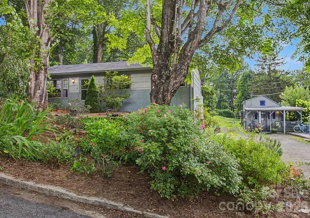 1st image of 25 Wentworth Ave, Asheville, NC 28803 | MLS# 4404172