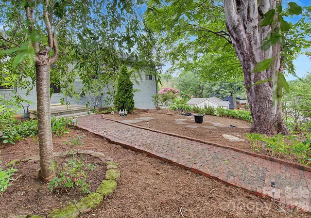 2nd image of 25 Wentworth Ave, Asheville, NC 28803 | MLS# 4404172