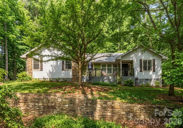 32nd image of 128 Camellia Way, Hendersonville, NC 28739 | MLS# 4404183