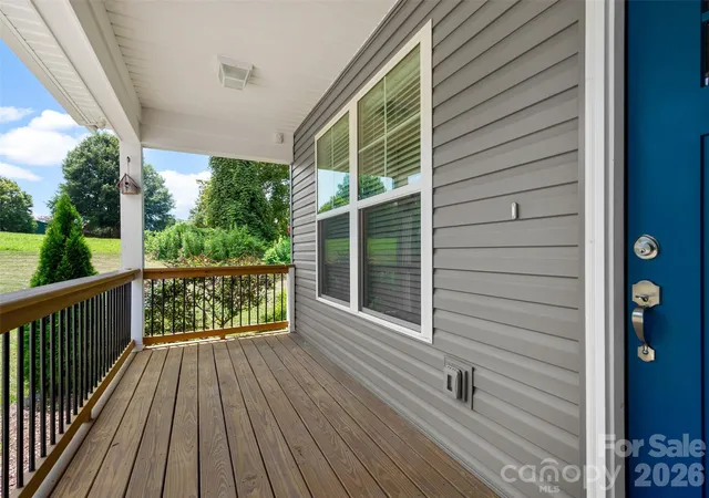 4th image of 201 N Mapleton Dr, East Flat Rock, NC 28726 | MLS# 4404187